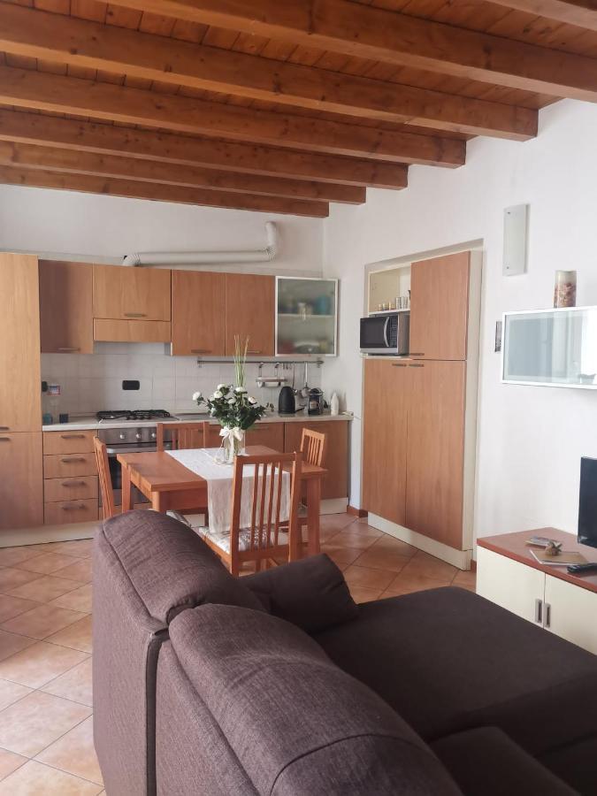 Casa Vacanze Il Tuffetto Olginate Bagian luar foto
