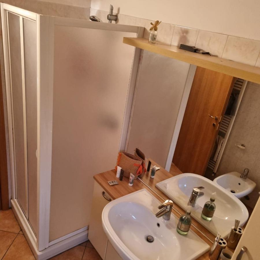 Casa Vacanze Il Tuffetto Olginate Bagian luar foto
