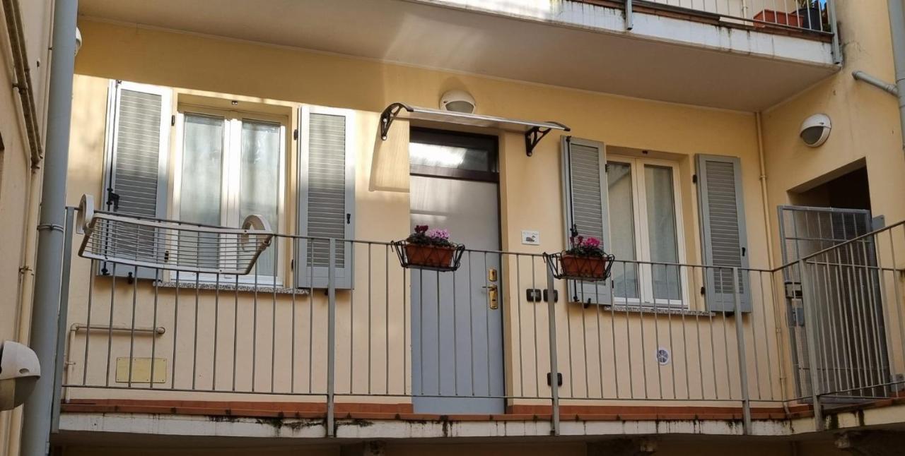 Casa Vacanze Il Tuffetto Olginate Bagian luar foto